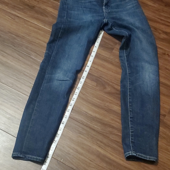 Lucky Brand Medium Blue Skinny Jeans - Picture 3 of 5